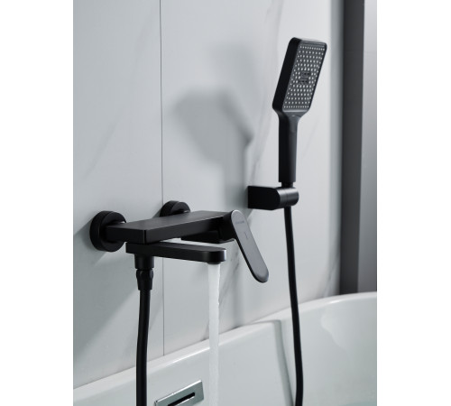 Смеситель для ванны Shevanik S4552H, черный