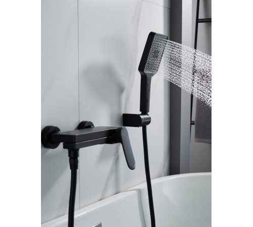 Смеситель для ванны Shevanik S4552H, черный