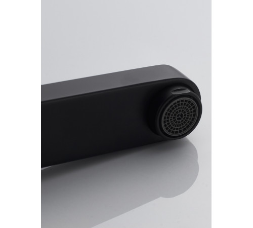 Смеситель для ванны Shevanik S4522H, черный