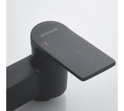 Смеситель для ванны Shevanik S4102H, черный