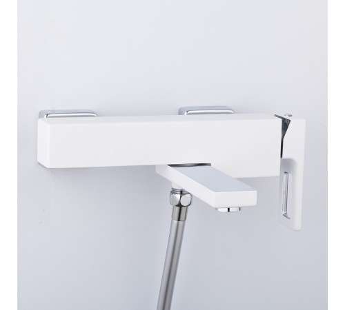 Смеситель для ванны GAPPO G3217-8, белый