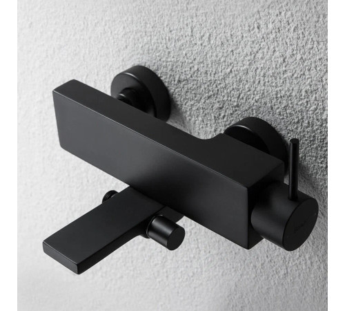 Смеситель для ванны Bravat Arc F66061K-01A-ENG, черный